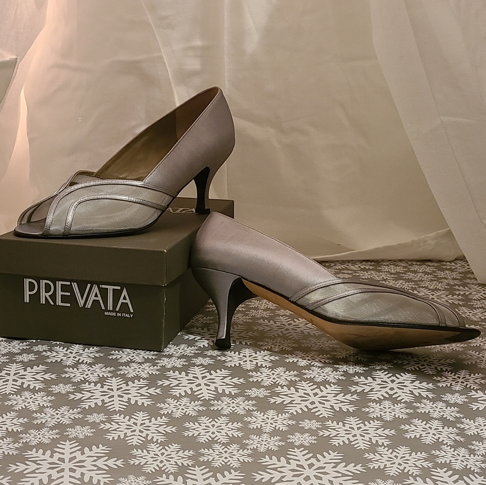 Prevata Shoes - Picture 4 of 6
